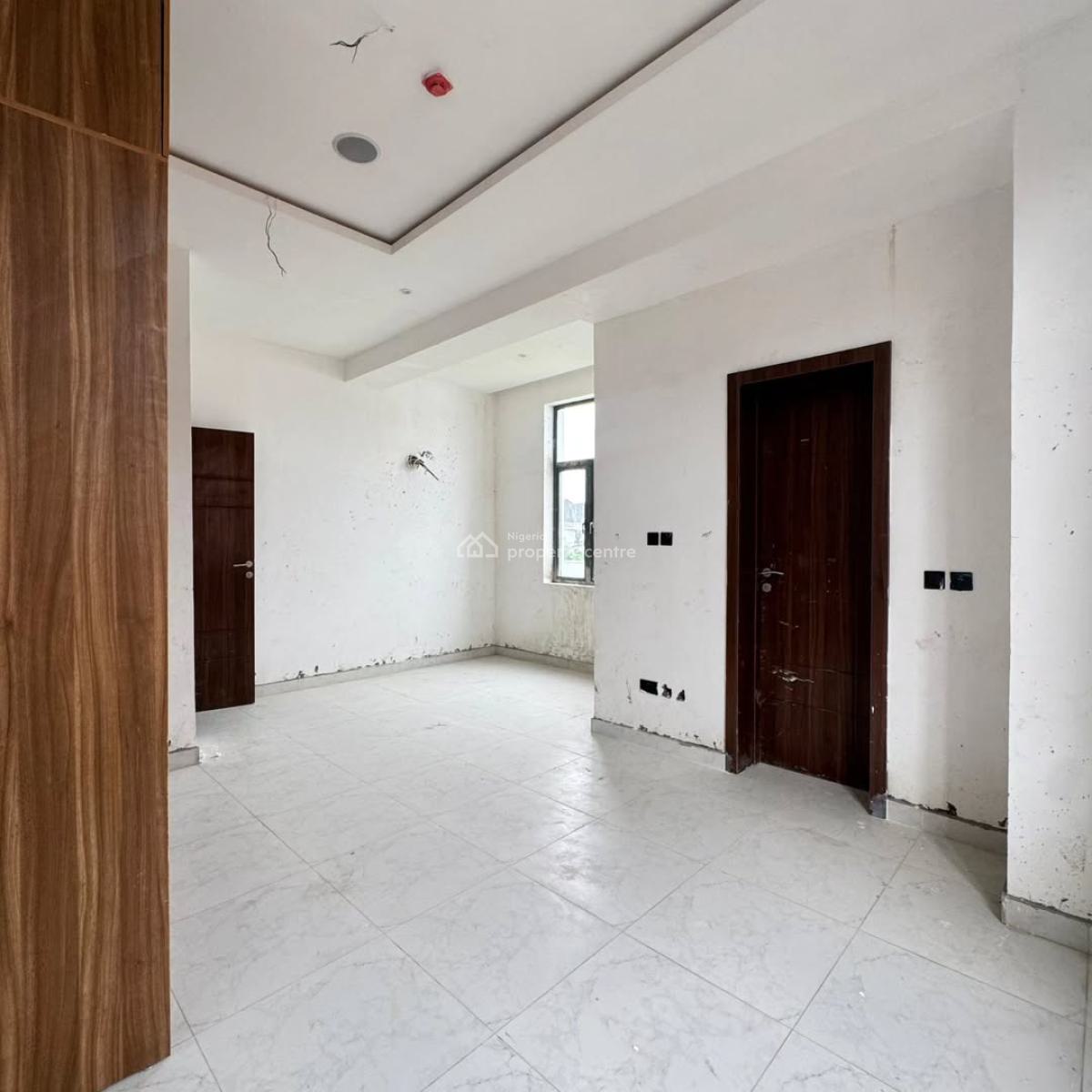 Spacious 2 Bedroom Apartments, Lekki Phase 1, Lekki, Lagos, Block of Flats for Sale