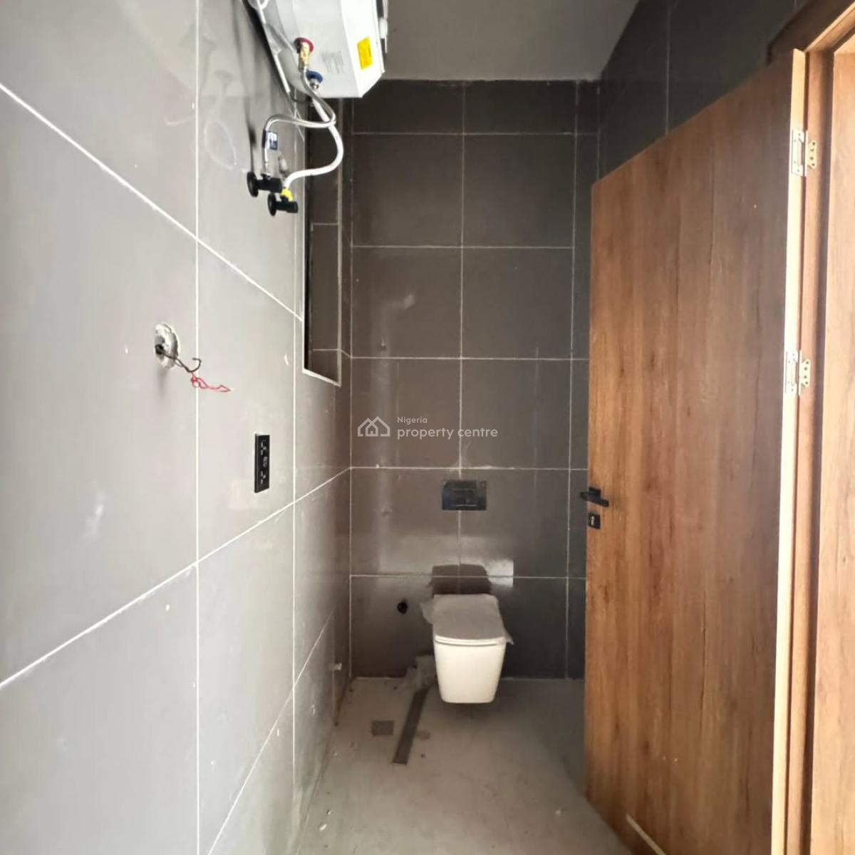 Spacious 2 Bedroom Apartments, Lekki Phase 1, Lekki, Lagos, Block of Flats for Sale