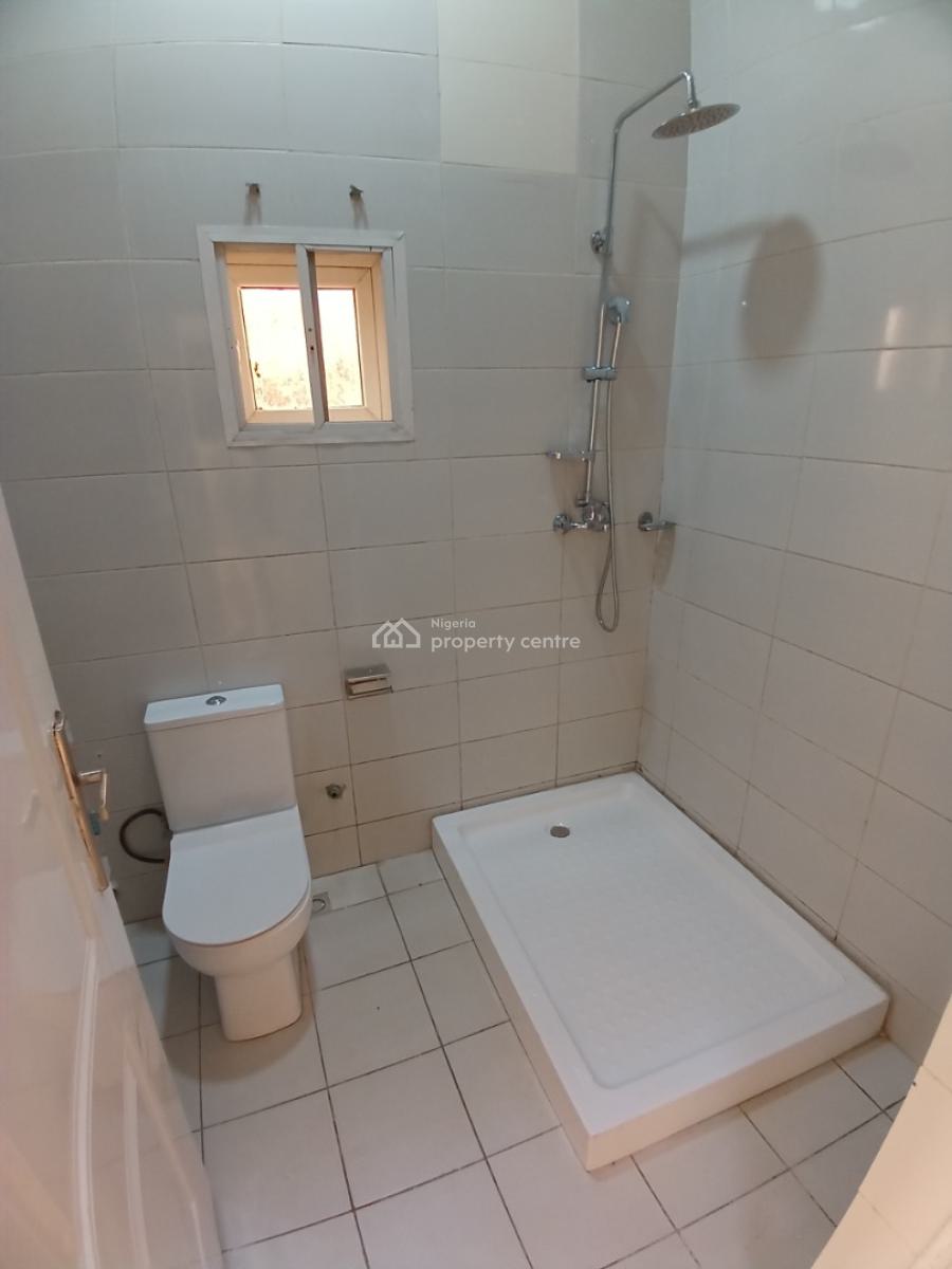 Well Renovated 4 Bedroom Terrace Duplex with 1 Room Bq, Diplomatic Zone, Guzape District, Abuja, Terraced Duplex for Rent