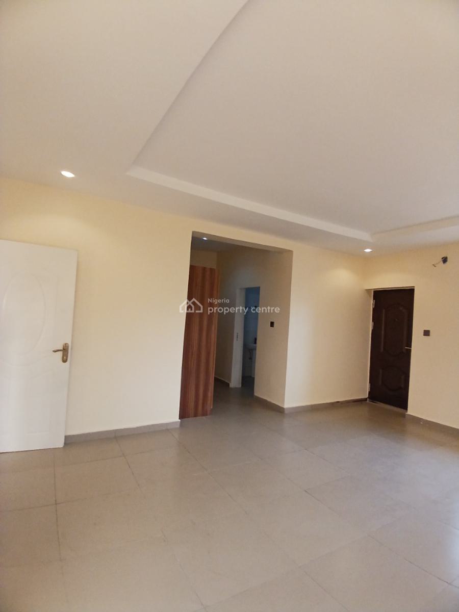 Well Renovated 4 Bedroom Terrace Duplex with 1 Room Bq, Diplomatic Zone, Guzape District, Abuja, Terraced Duplex for Rent