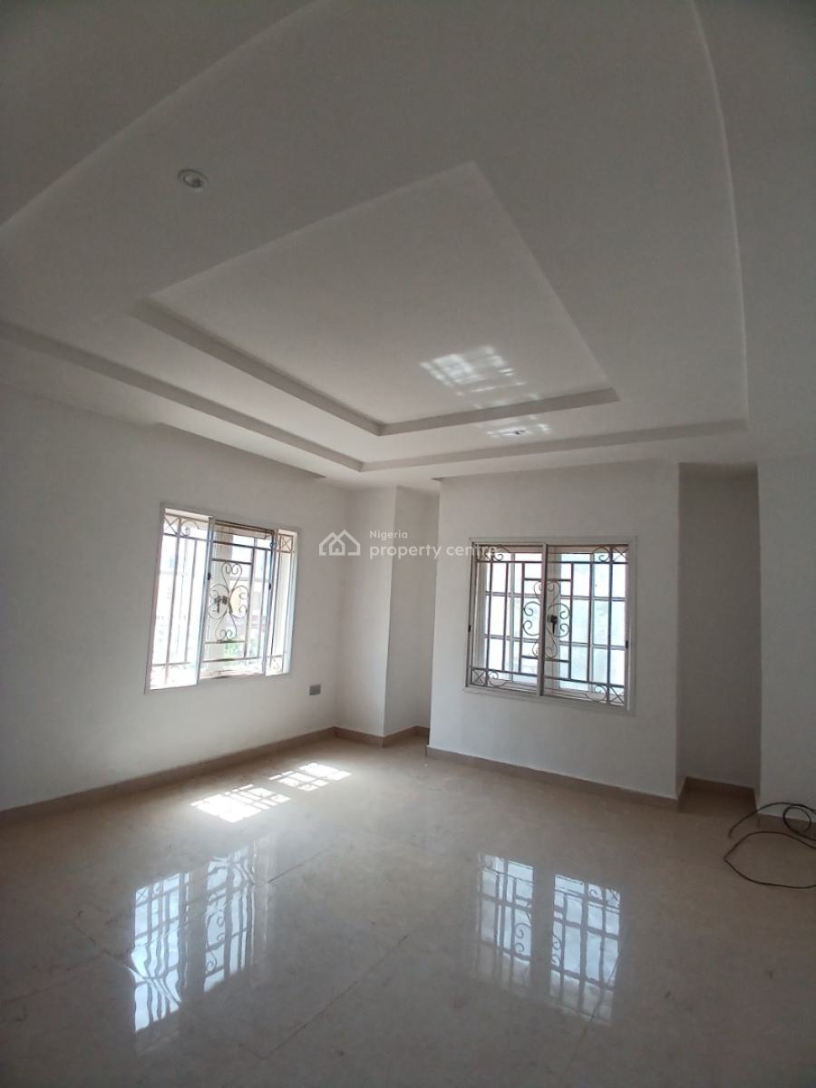 Well Renovated 5 Bedroom Detached Duplex with 1room Bq, Diplomatic Zone, Guzape District, Abuja, Detached Duplex for Rent