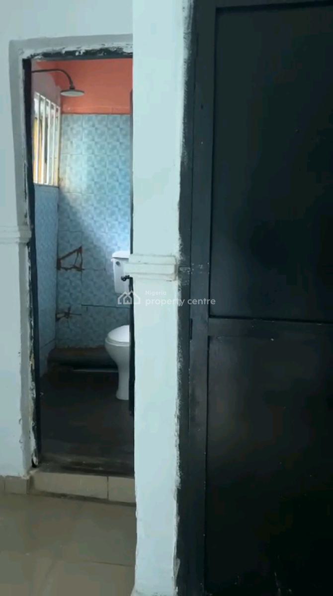 Well Maintained Spacious 2 Bedroom Flat Both Rooms Ensuite All Tiled, Atunrase Estate, Gbagada, Lagos, Flat / Apartment for Rent