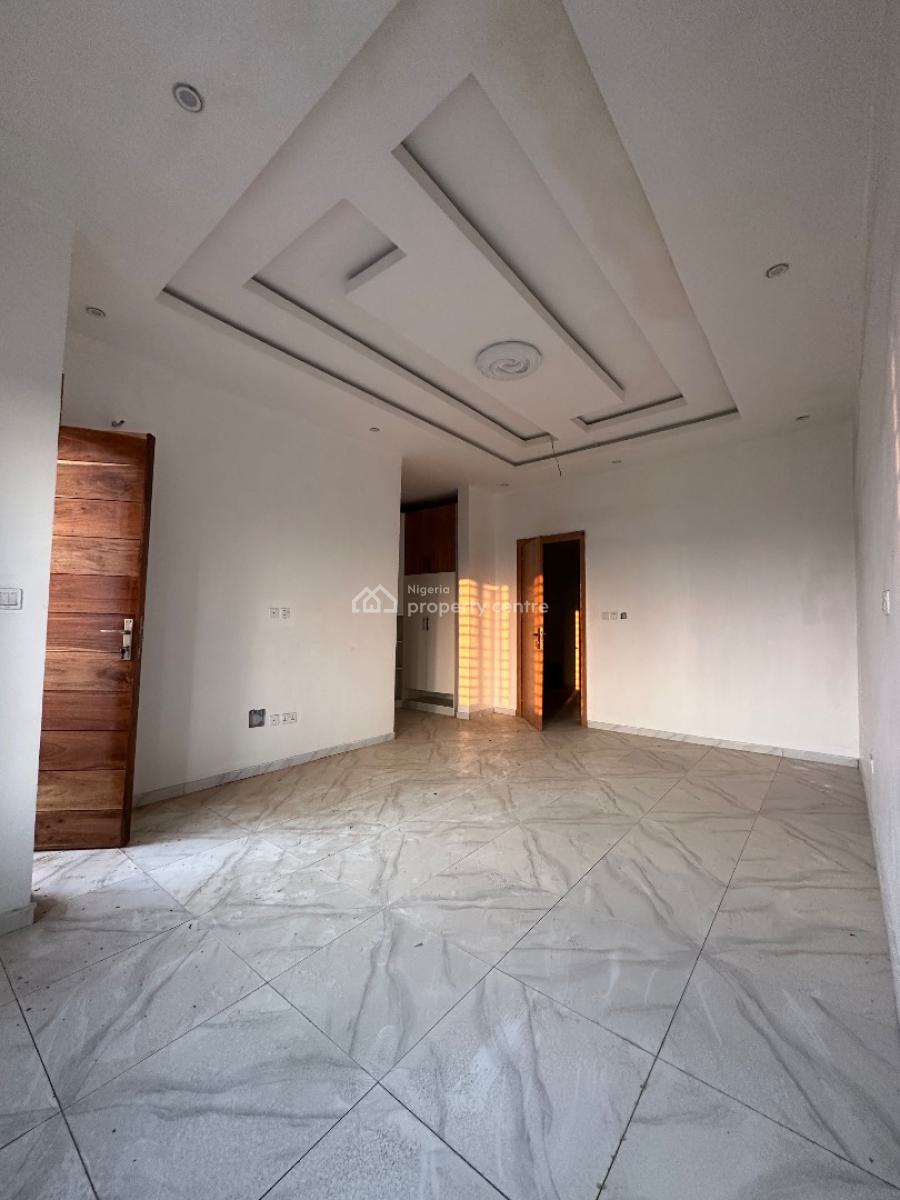 Specious 4 Bedrooms Terraced Duplex, Orchid, Lekki, Lagos, Terraced Duplex for Sale