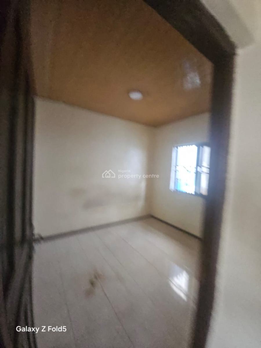 2 Bedroom Flat, Omole Phase 2, Ikeja, Lagos, Flat / Apartment for Rent