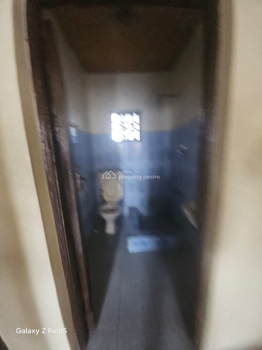 2 Bedroom Flat, Omole Phase 2, Ikeja, Lagos, Flat / Apartment for Rent