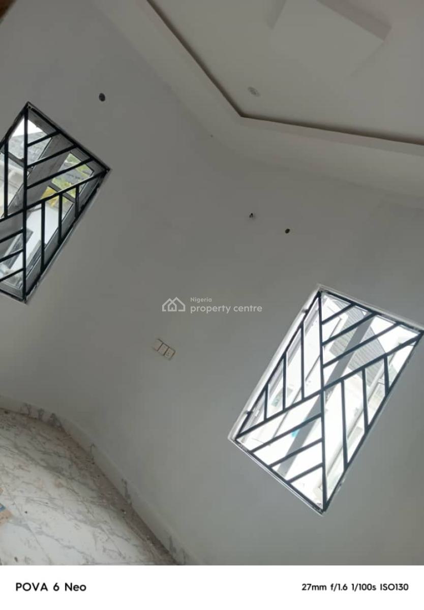 Well Maintained Luxury Miniflat 3 Minutes to The  Express Way, By Elemoro Royal Estate, Bogije Town Ibeju Lekki Lagos, Bogije, Ibeju Lekki, Lagos, Mini Flat (room and Parlour) for Rent