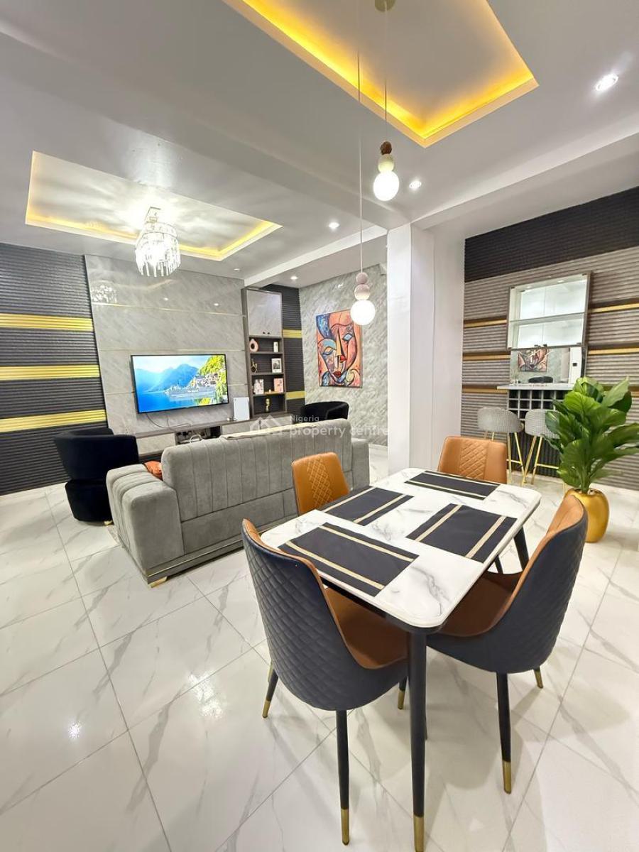 Lovely 2 Bedroom Apartment in a Prime Location, Lekki Phase 1, Lekki, Lagos, Flat / Apartment for Rent