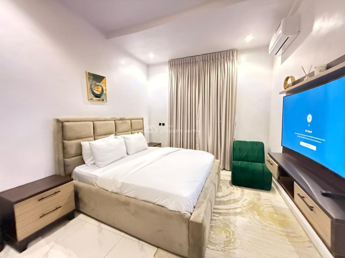 Lovely 2 Bedroom Apartment in a Prime Location, Lekki Phase 1, Lekki, Lagos, Flat / Apartment for Rent