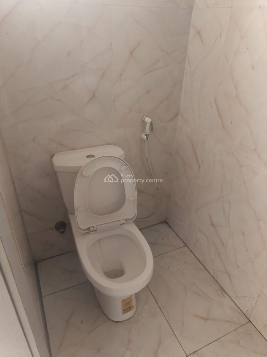 Well Maintained Fully Serviced Spacious 4 Bedroom Terrace, Ikota, Lekki, Lagos, Ikota, Lekki, Lagos, Terraced Duplex for Rent