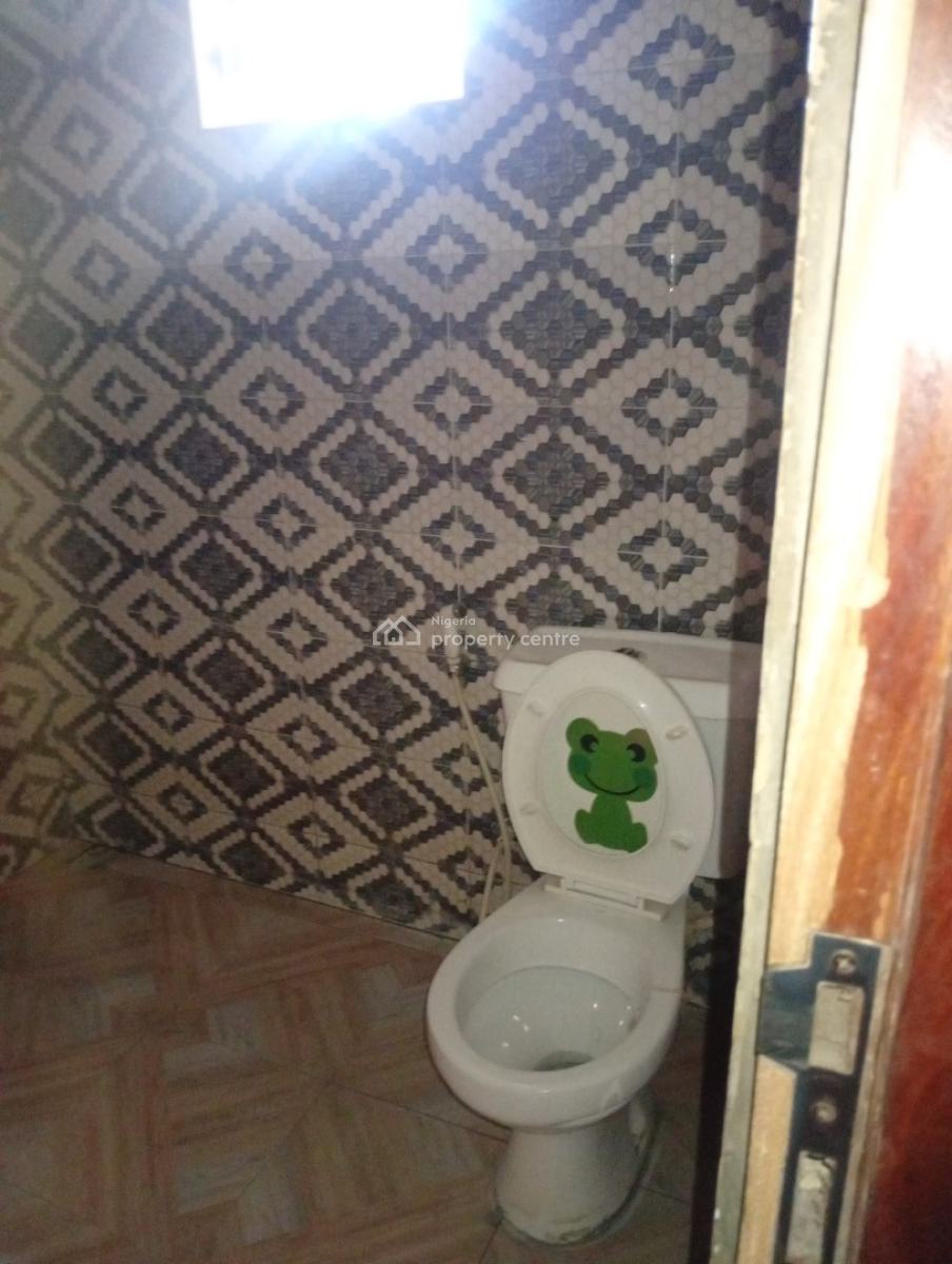 Executive 2 Bedroom Flat, Adam Block Estate ,alagbole, Ojodu Berger, Ojodu, Lagos, Flat / Apartment for Rent