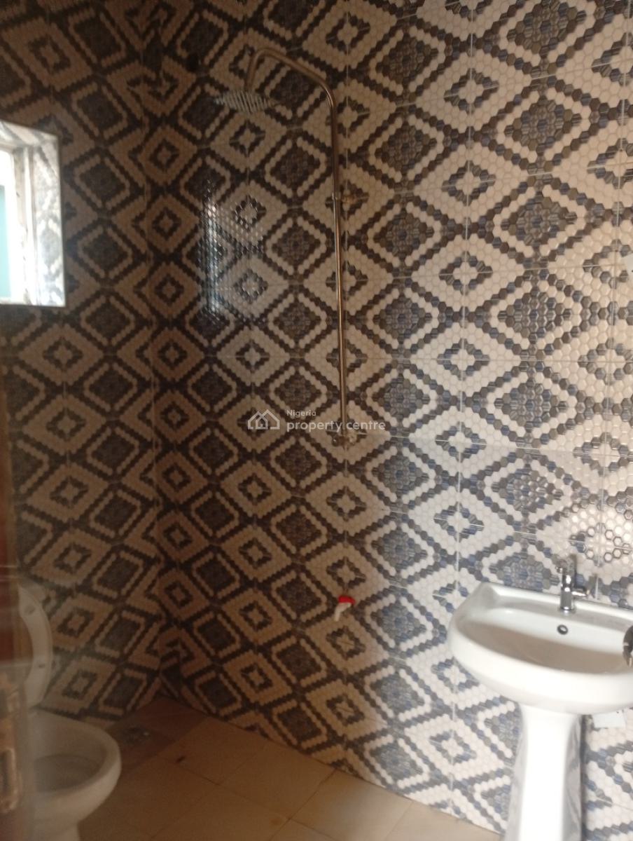 Executive 2 Bedroom Flat, Adam Block Estate ,alagbole, Ojodu Berger, Ojodu, Lagos, Flat / Apartment for Rent