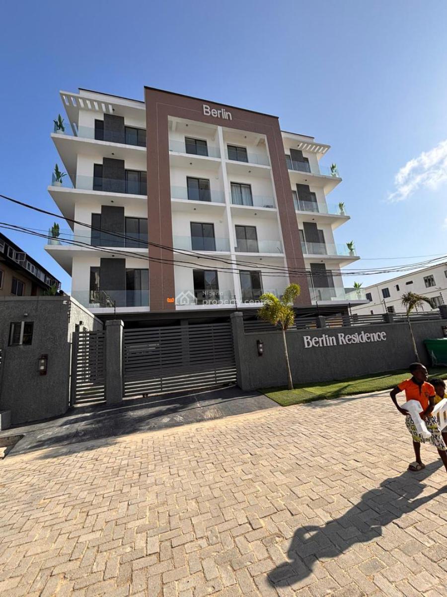 Fully Serviced 2 Bedroom Apartment with Elevator & Pool, Lekki Phase 1, Lekki, Lagos, Flat / Apartment for Rent