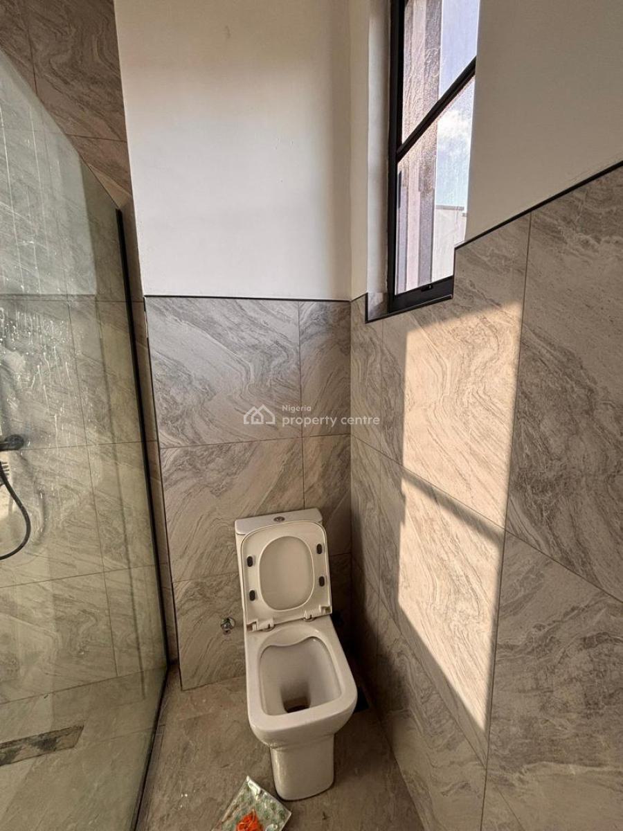 Fully Serviced 2 Bedroom Apartment with Elevator & Pool, Lekki Phase 1, Lekki, Lagos, Flat / Apartment for Rent