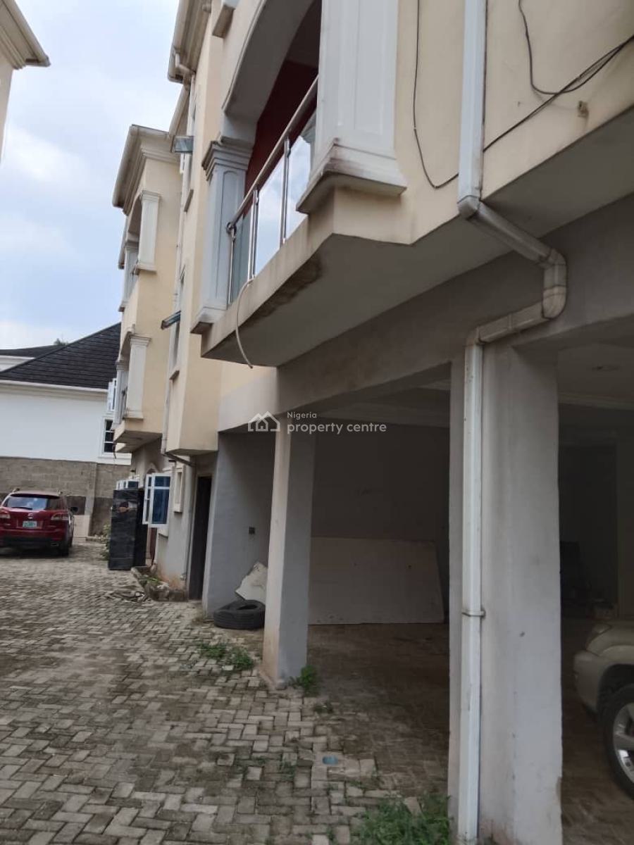 Spacious 3 Bedroom Flat, Omole Phase 2, Ikeja, Lagos, Flat / Apartment for Rent