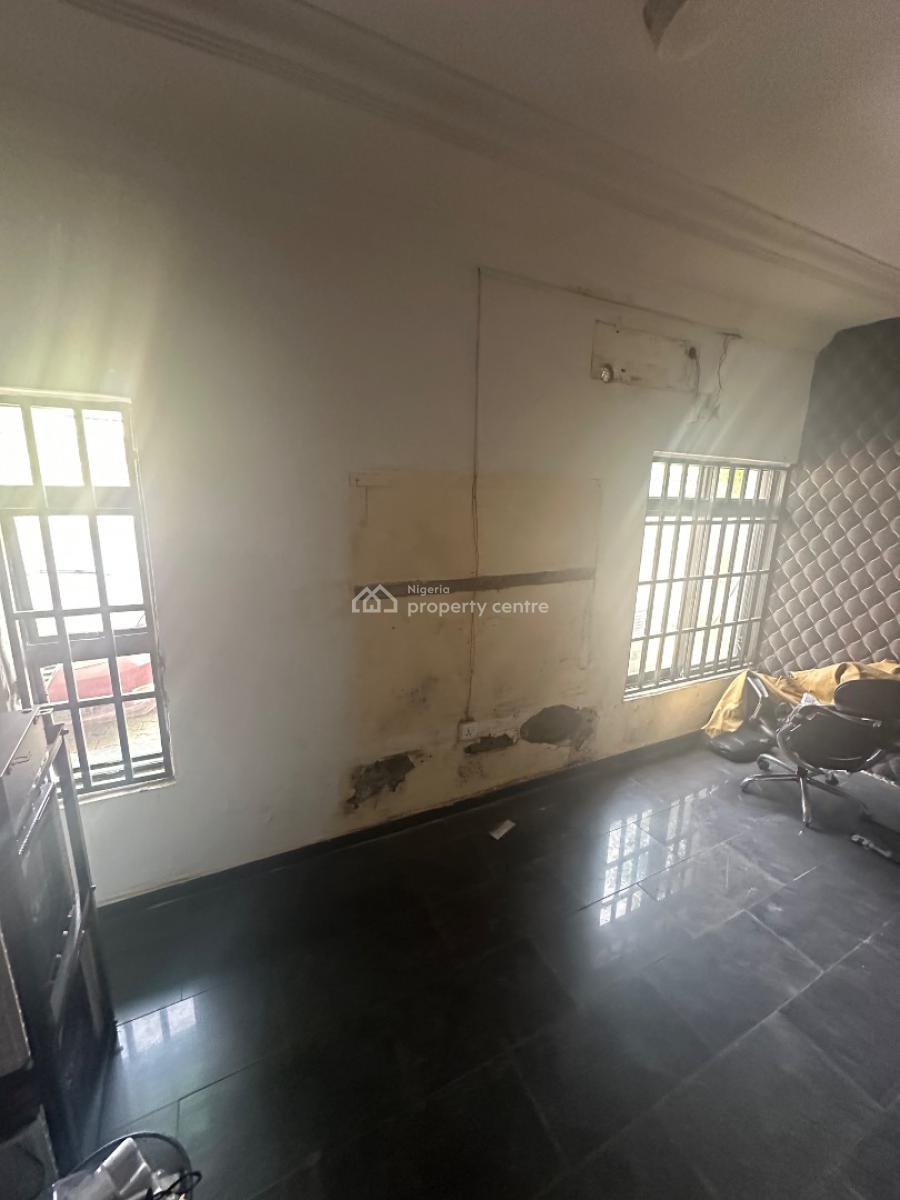 a Room Self Contain Apartment, Off 69 Road 6th Avenue, Gwarinpa, Abuja, Self Contain (single Rooms) for Rent