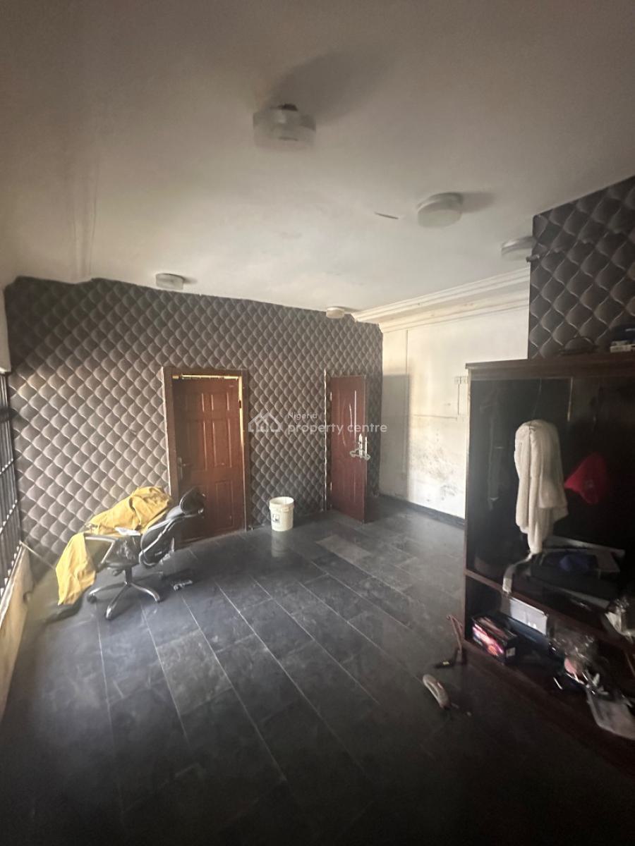 a Room Self Contain Apartment, Off 69 Road 6th Avenue, Gwarinpa, Abuja, Self Contain (single Rooms) for Rent