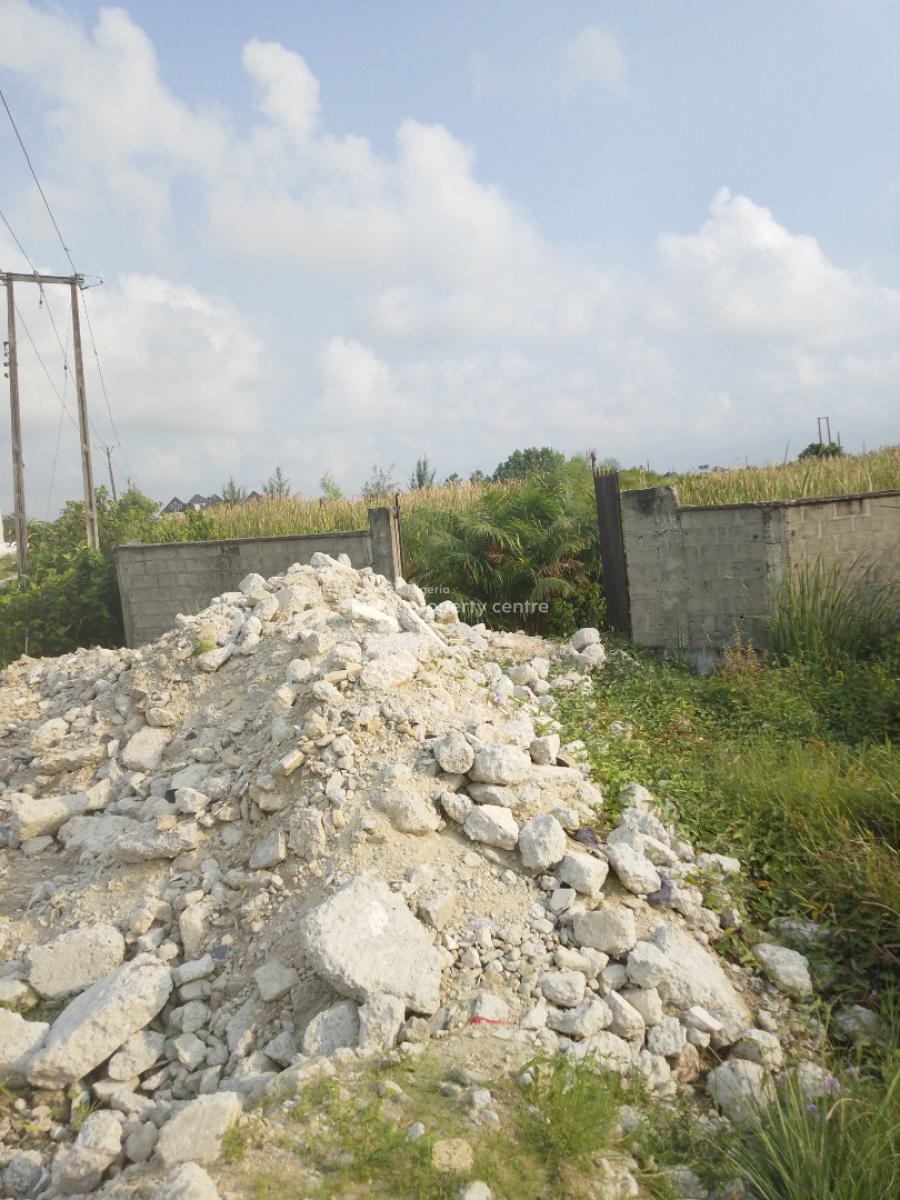 a Full Fence Cornerpiece Land, Lekki Scheme 2, Ajah, Lagos, Residential Land for Sale