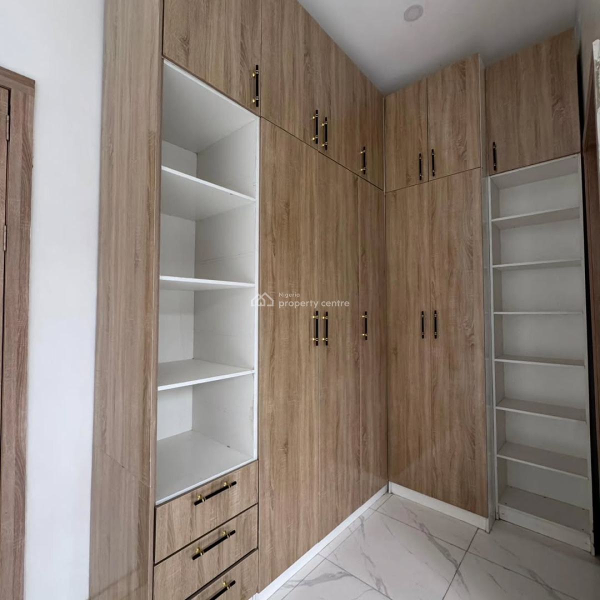 3 Bedroom Terrace Duplex, Ikota, Lekki, Lagos, Terraced Duplex for Sale