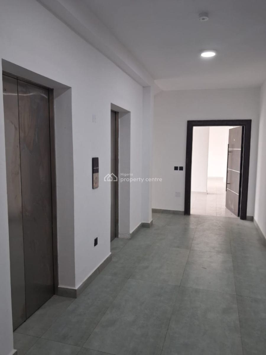 Luxury & Serviced Four (4) Bedroom Apartment with Lift, Gym & Pool, Banana Island Road, Ikoyi, Lagos, Flat / Apartment for Rent