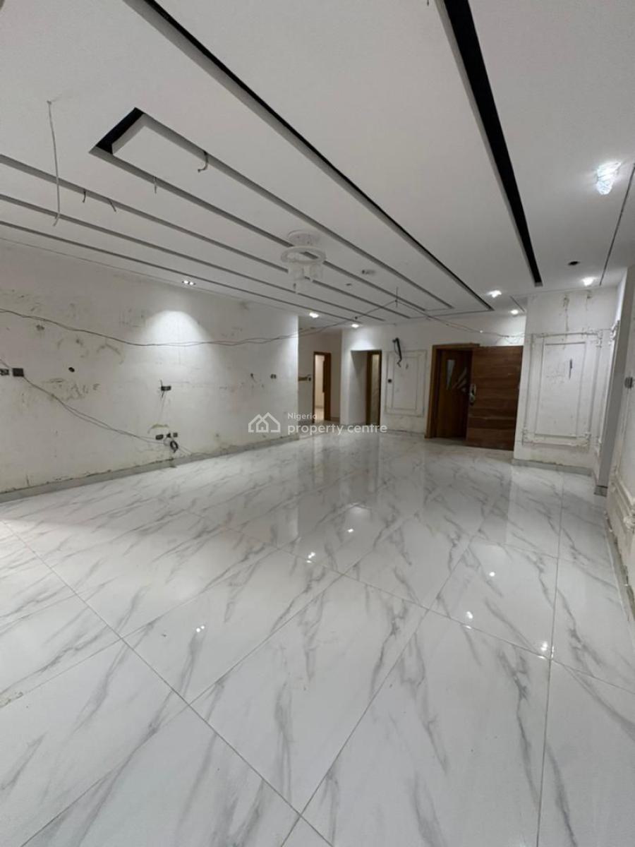 Exquisite 3 Bedroom Apartment, Lekki Phase 1, Lekki, Lagos, Flat / Apartment for Sale