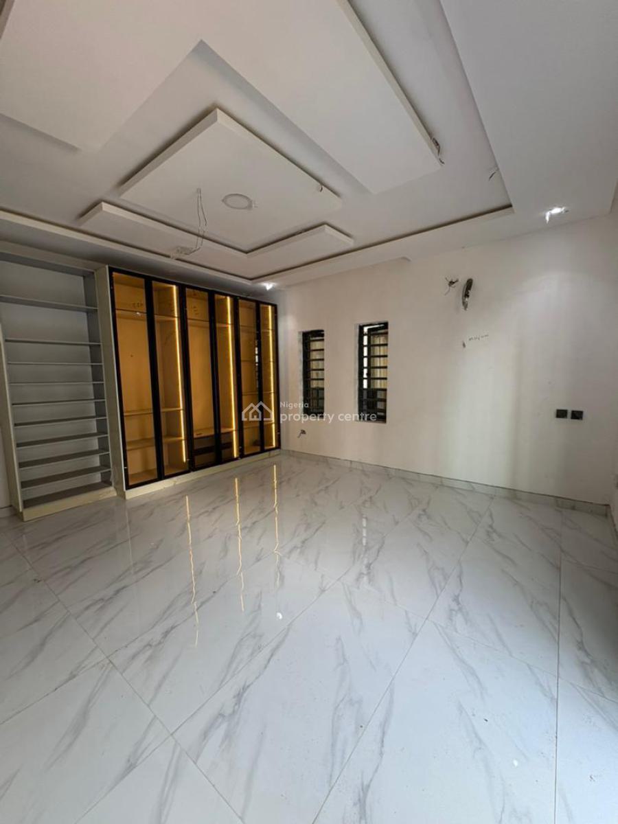 Exquisite 3 Bedroom Apartment, Lekki Phase 1, Lekki, Lagos, Flat / Apartment for Sale