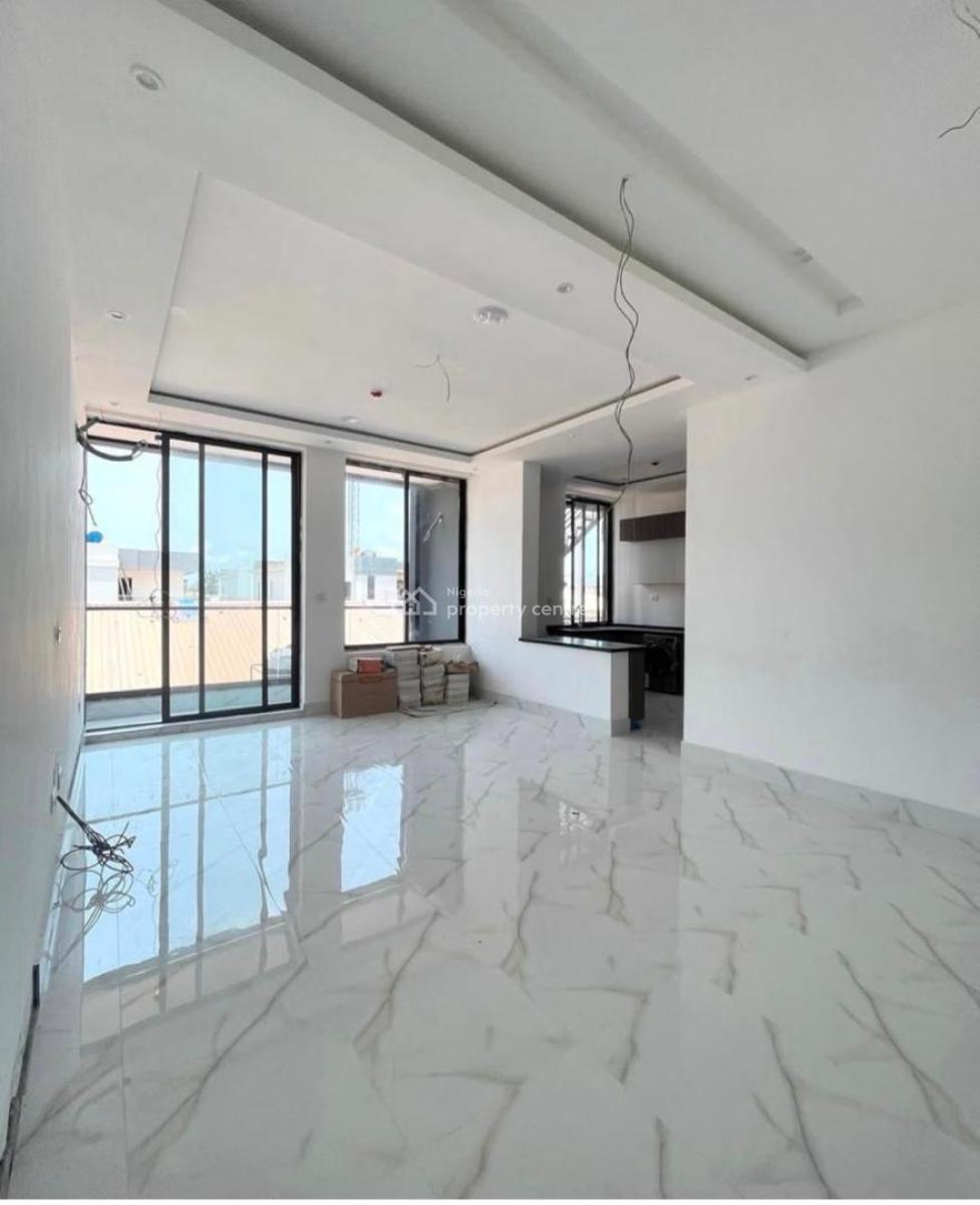 Lovely 3 Bedroom Apartment with Gym, Elevator in a Prime Location, Lekki Phase 1, Lekki, Lagos, Flat / Apartment for Rent