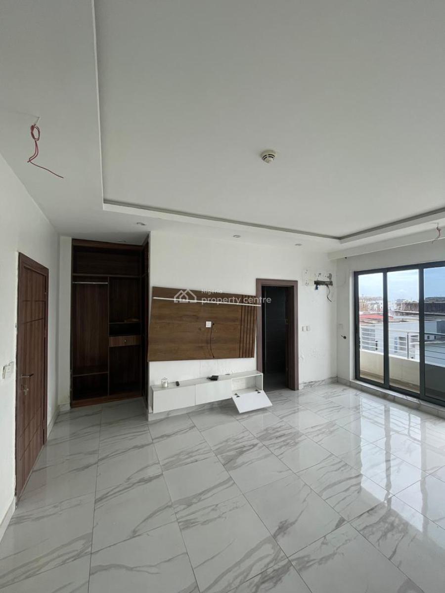 Fully Serviced  Luxury 2 Bedroom Flat on 4th Floor, Periwinkle Estate, Lekki Phase 1, Lekki, Lagos, Flat / Apartment for Rent