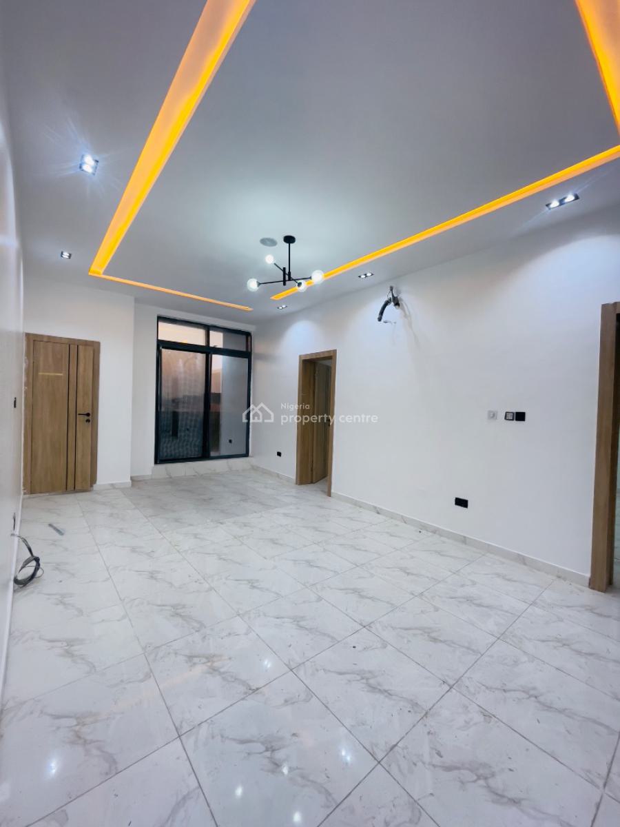 Perfectly Carved Luxury 2 Bedroom Apartment with Swimming Pool and Gym, Ologolo, Lekki, Lagos, Flat / Apartment for Sale