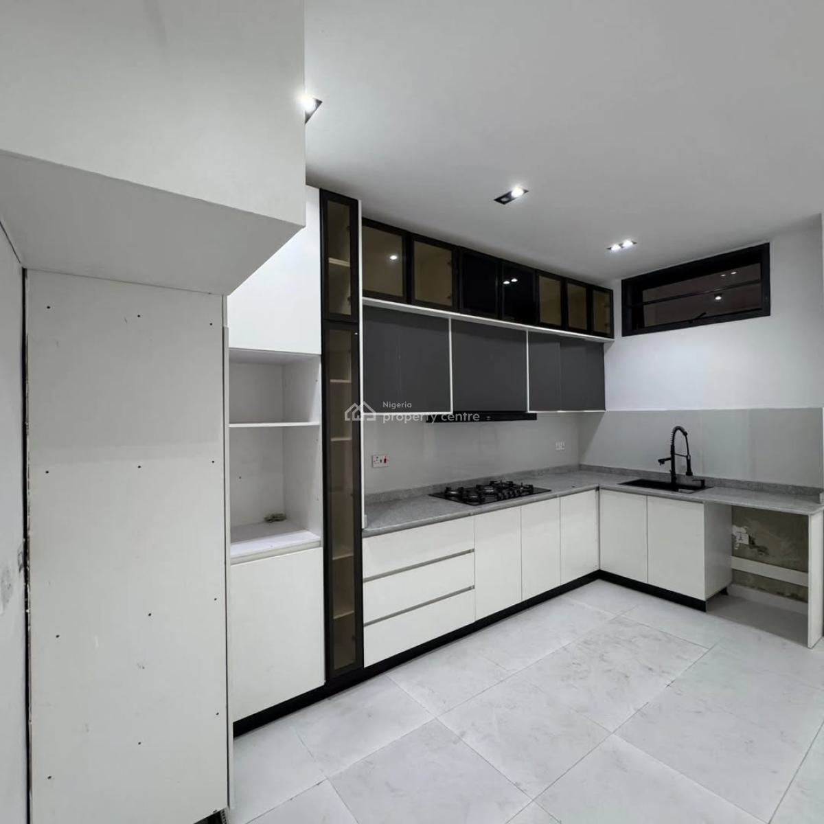 Fully Serviced 2 Bedroom Apartments, Ologolo, Lekki, Lekki, Lagos, Block of Flats for Sale