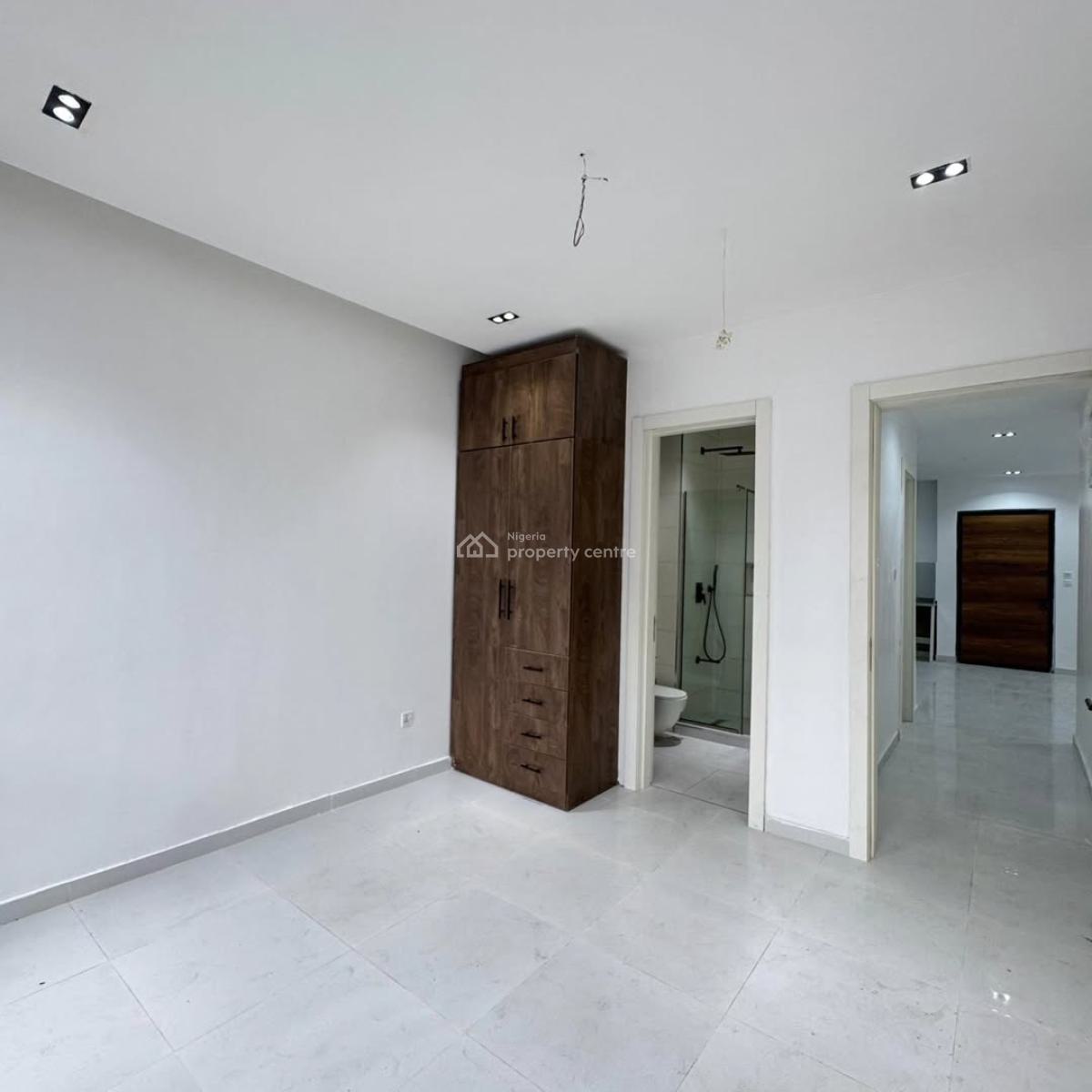 Fully Serviced 2 Bedroom Apartments, Ologolo, Lekki, Lekki, Lagos, Block of Flats for Sale