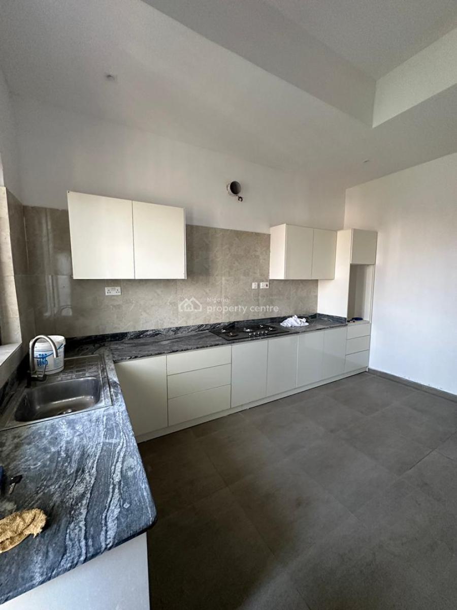 2 Bedroom Apartment, Lekki Phase 1, Lekki, Lagos, Flat / Apartment for Rent