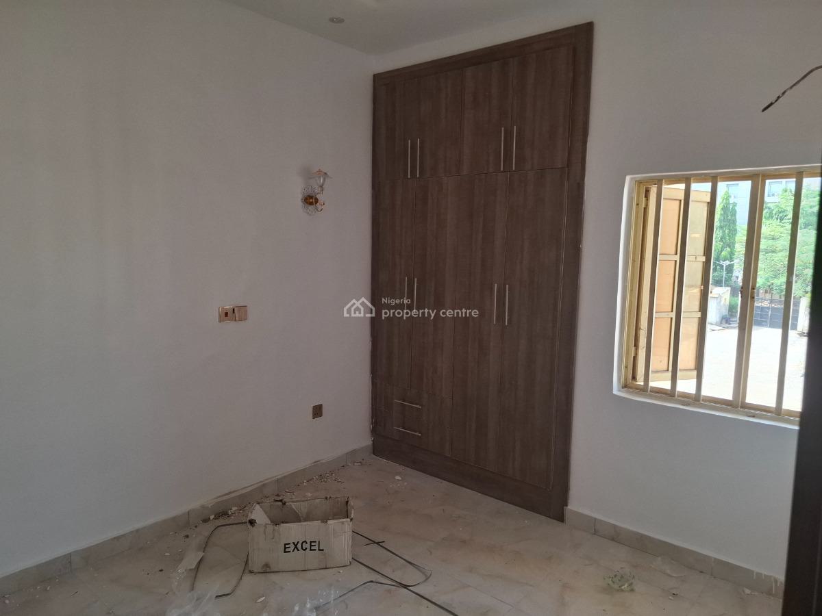 Nice 3 Bedroom Flat for Office Or Residence Use, Wuse 2, Abuja, Flat / Apartment for Rent