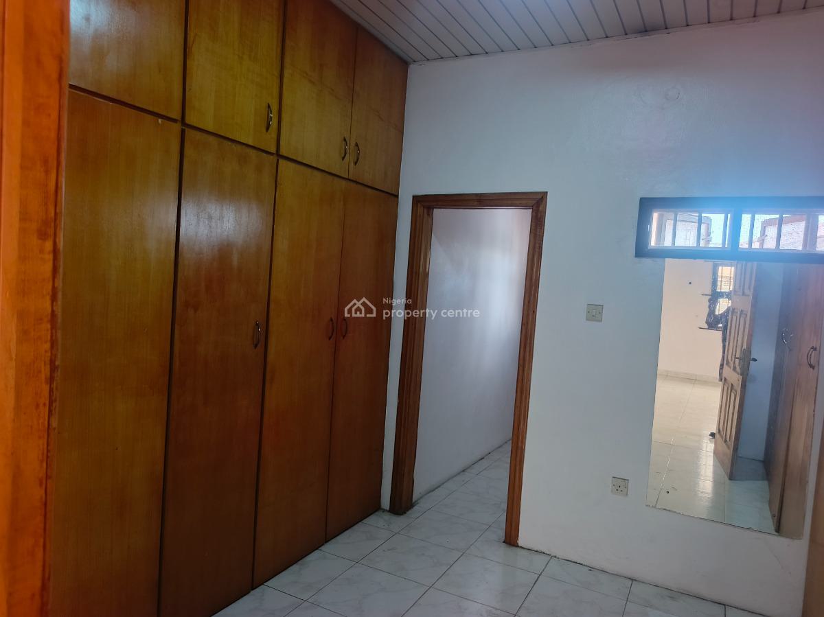 3-bedroom Flat (upper Floor), Thomas Estate, Ajah, Lagos, Flat / Apartment for Rent