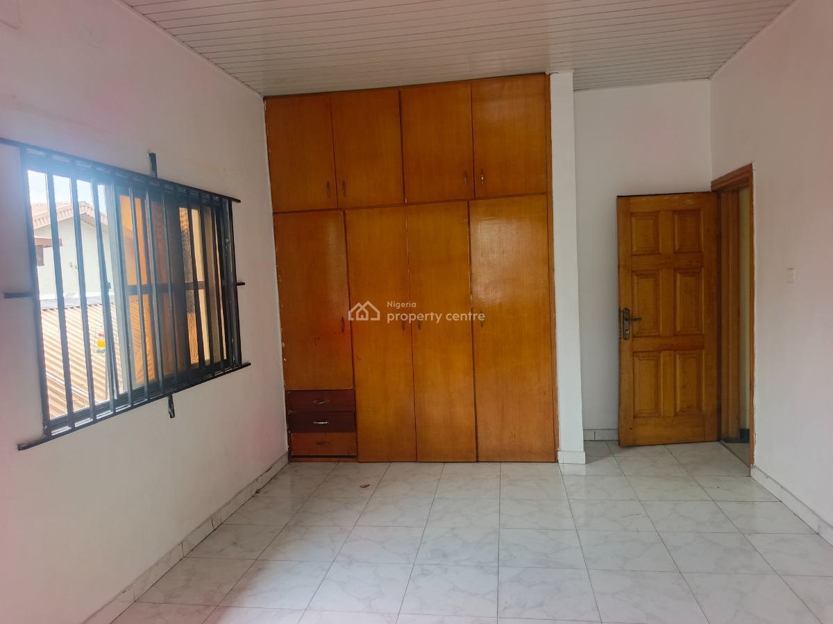 3-bedroom Flat (upper Floor), Thomas Estate, Ajah, Lagos, Flat / Apartment for Rent