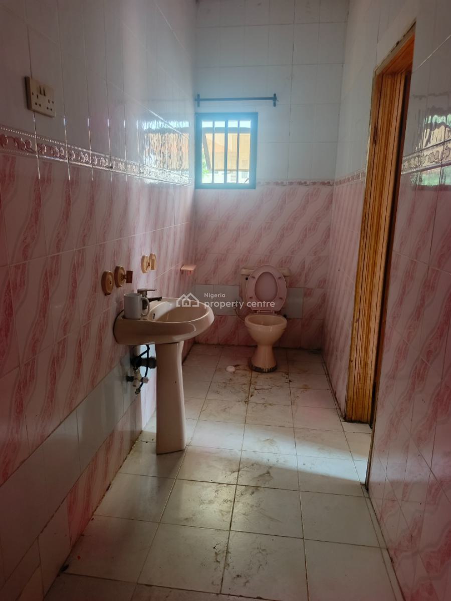 3-bedroom Flat (upper Floor), Thomas Estate, Ajah, Lagos, Flat / Apartment for Rent