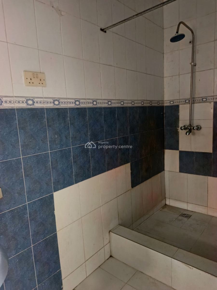 3-bedroom Flat (upper Floor), Thomas Estate, Ajah, Lagos, Flat / Apartment for Rent