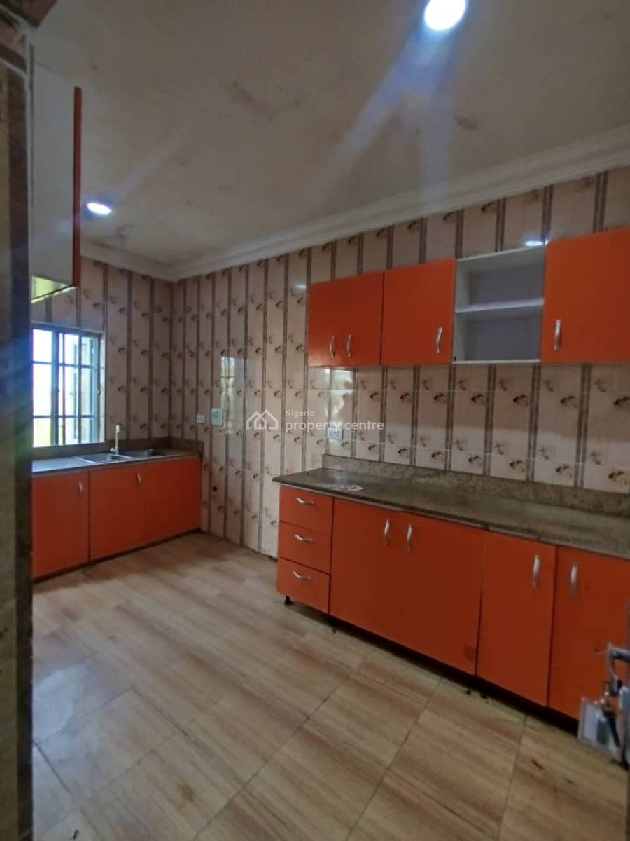 a Well Renovated 3 Bedroom Flat  (upstairs), Owode Langbasa, Ajah, Lagos, Flat / Apartment for Rent