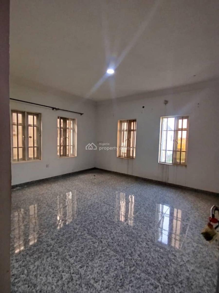 a Well Renovated 3 Bedroom Flat  (upstairs), Owode Langbasa, Ajah, Lagos, Flat / Apartment for Rent