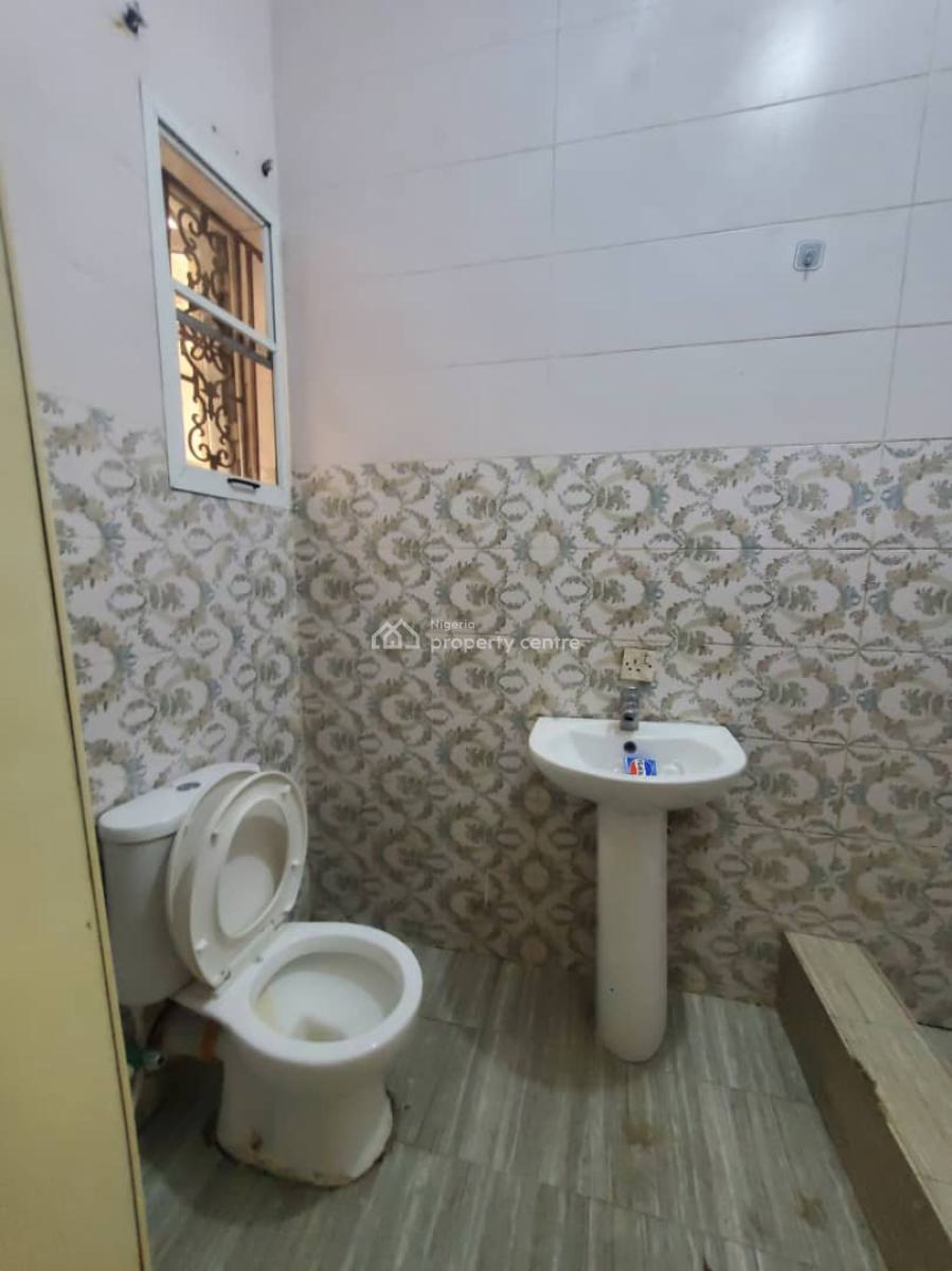 a Room Self Contained, Lekki Conservation Estate, Lekki, Lagos, Self Contain (single Rooms) for Rent