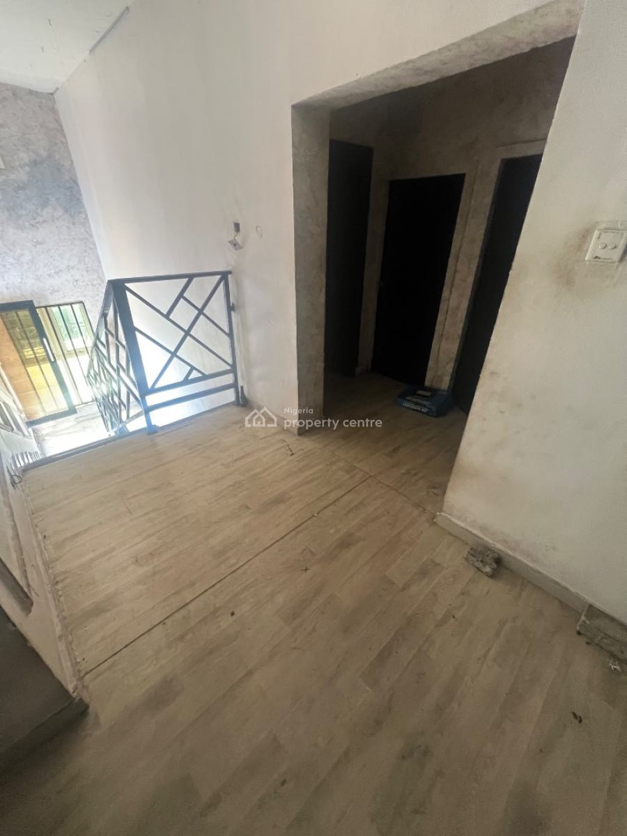 Attractive 230sqm First Floor Space with Second Floor Office Spaces, Lekki Phase 1, Lekki, Lagos, Commercial Property for Rent