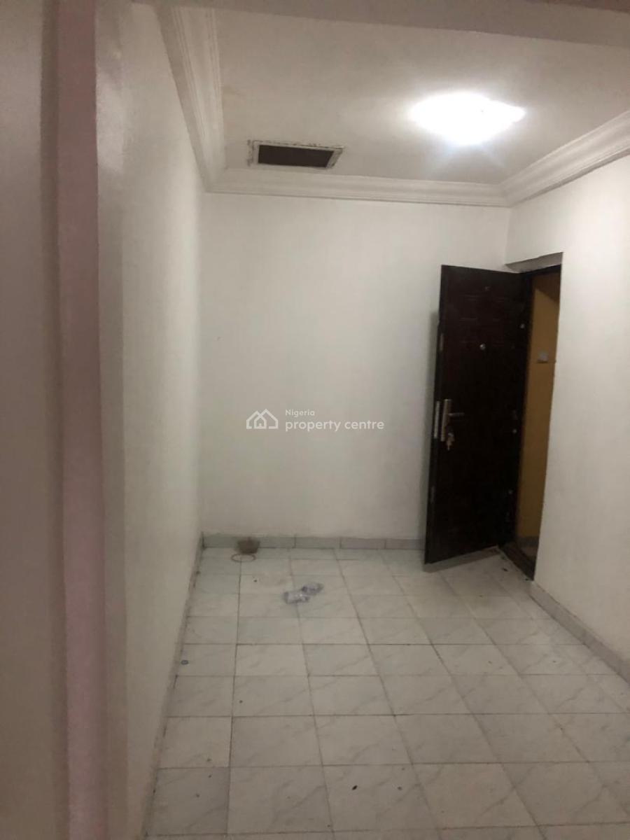 Spacious 1 Bedroom Apartment, Lekki Phase 1, Lekki, Lagos, Mini Flat (room and Parlour) for Rent