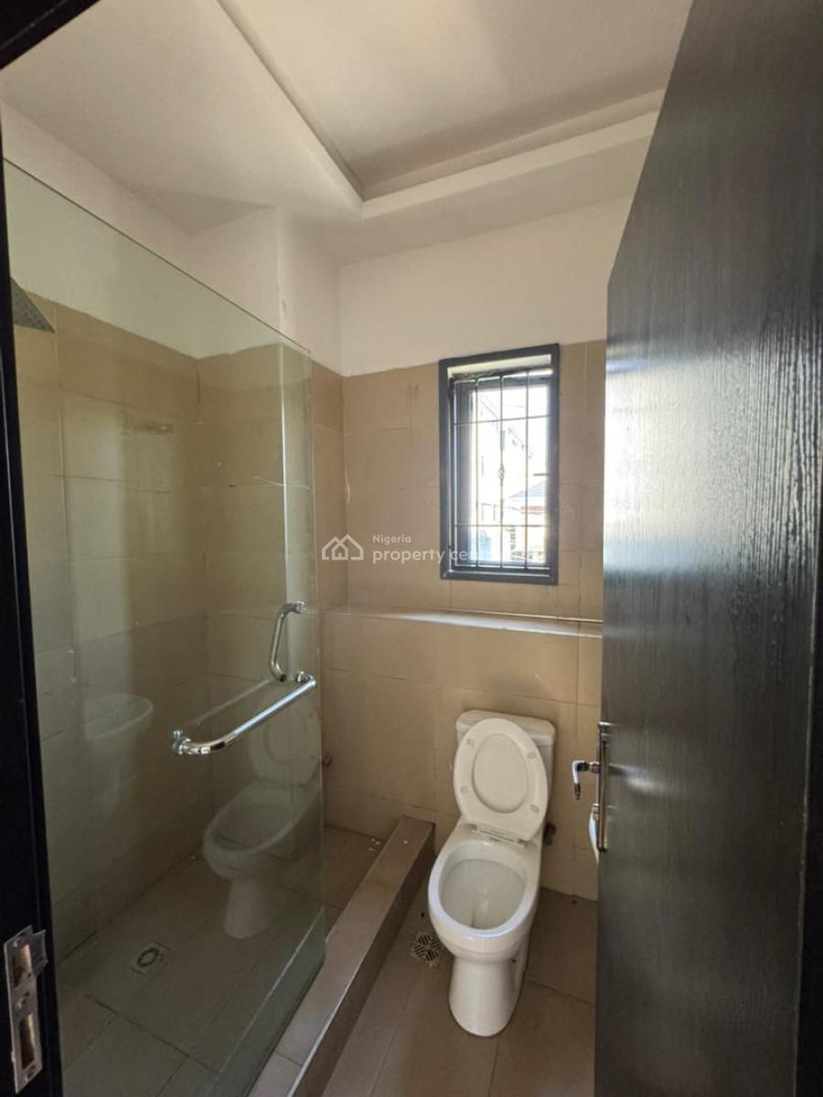 Fully Serviced Brand New 3 Bedroom Apartment with a Bq, Oral Estate, Lekki, Lagos, Flat / Apartment for Rent