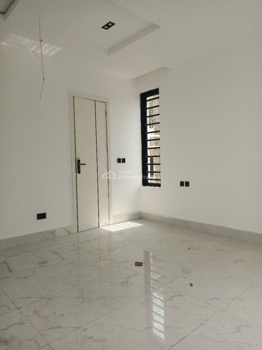 Newly Built 2 Bedroom Apartment with Spacious Rooms, Ikate, Lekki, Lagos, Block of Flats for Sale