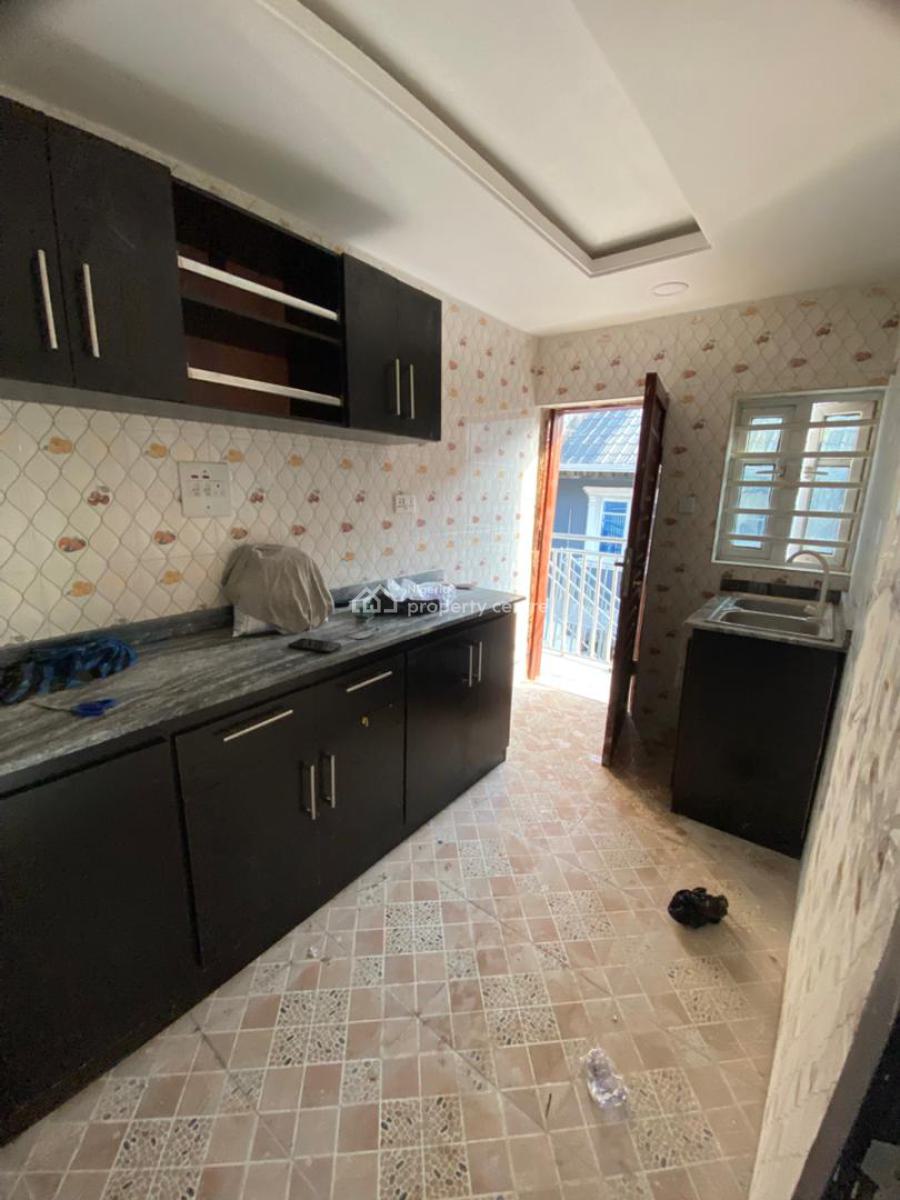 Brand New 2 Bedroom Flat, Magboro, Ogun, Flat / Apartment for Rent