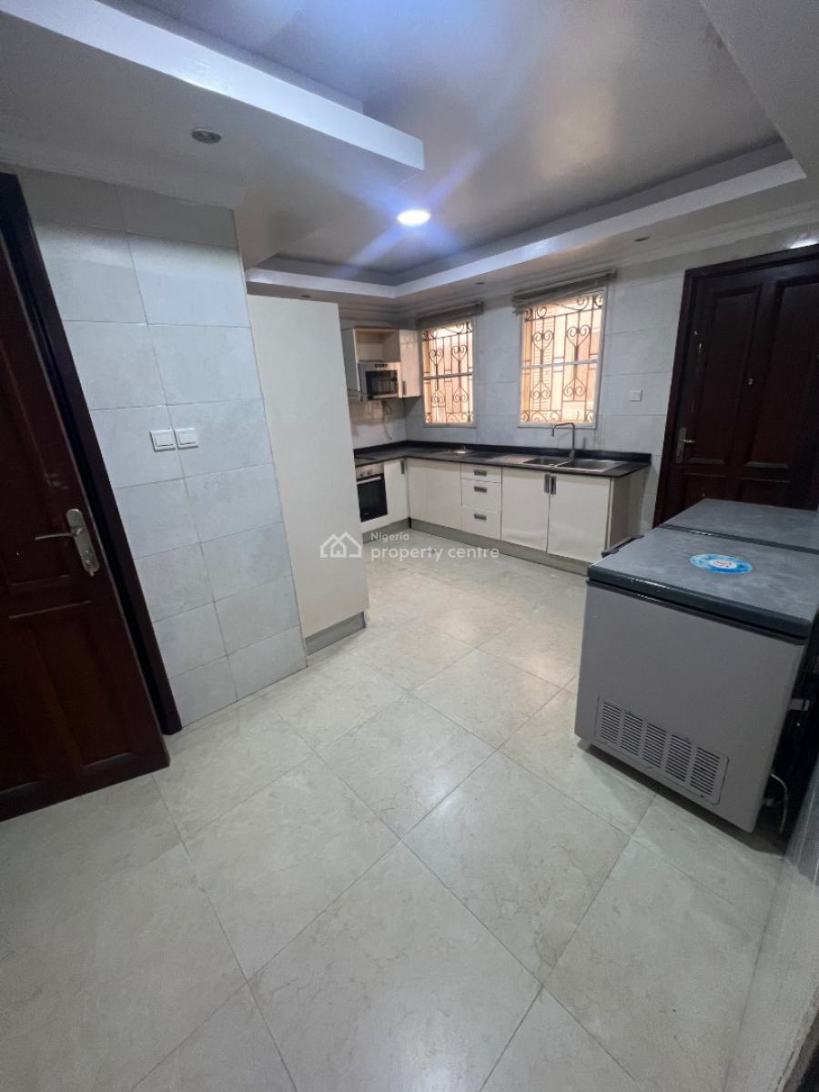 Fully Serviced Super Luxury Mini-flat with 24/7 Electricity, Lekki Phase 1, Lekki, Lagos, Mini Flat (room and Parlour) for Rent