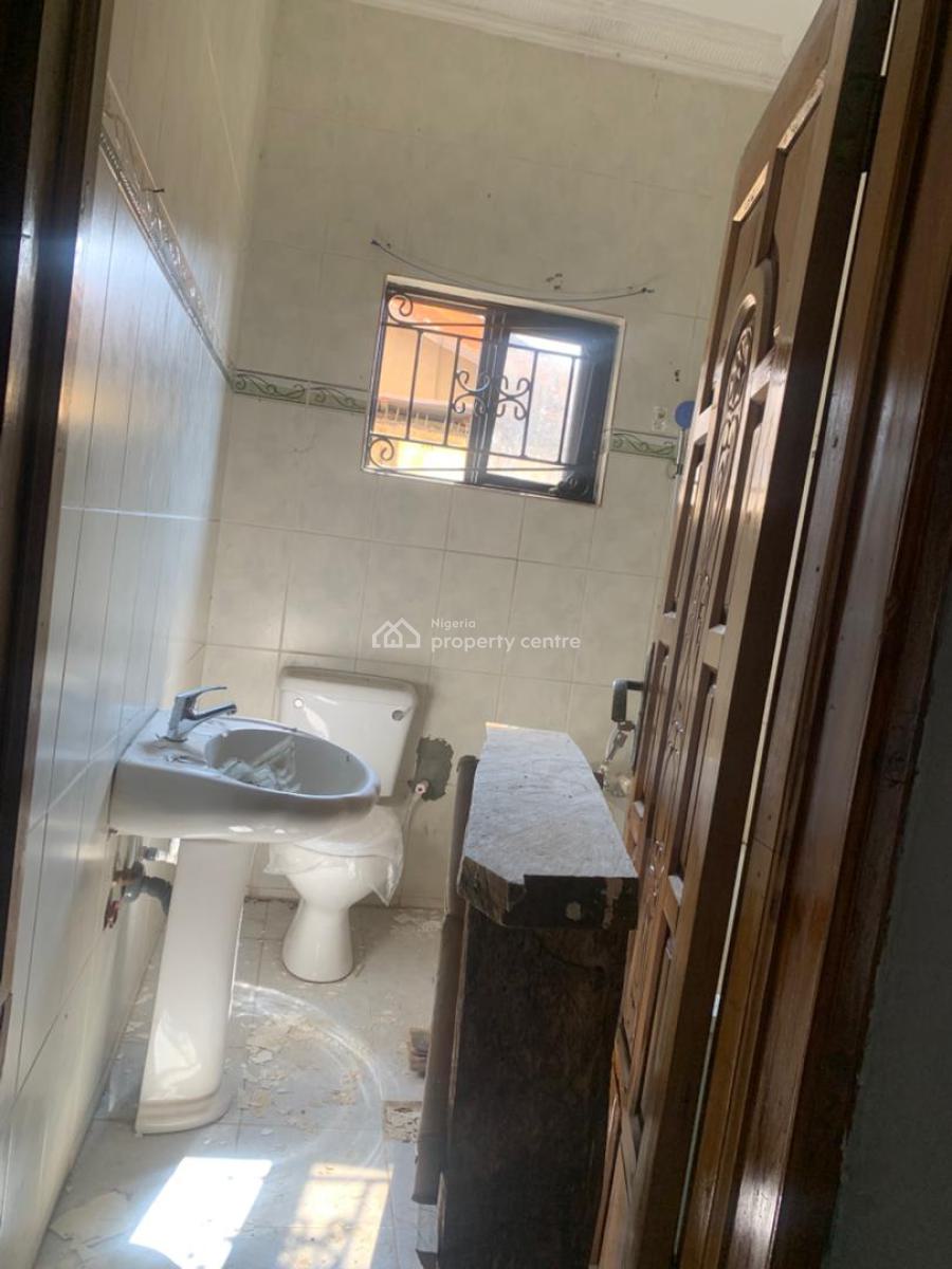 3 Bedroom Flat Downstairs, Oke Ira Kekere, Ajah, Lagos, Flat / Apartment for Rent
