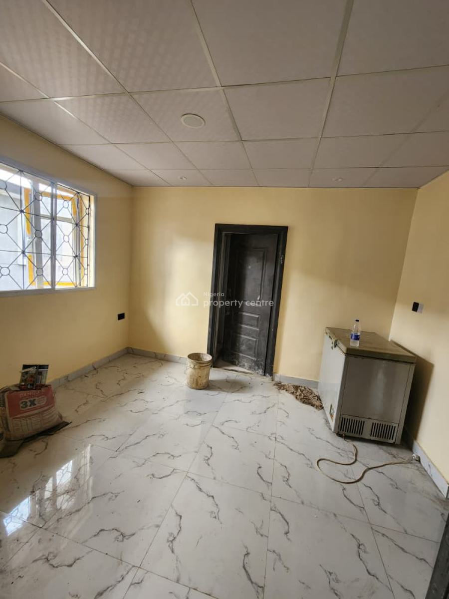 Nice and Spacious Mini Flat, Off Kilo Bus Stop, Kilo, Surulere, Lagos, Mini Flat (room and Parlour) for Rent