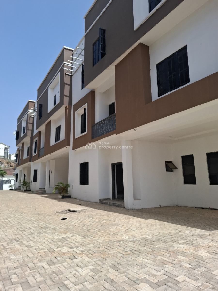 Standard 5 Bedroom Terrace Duplex, Guzape District, Abuja, Terraced Duplex for Rent