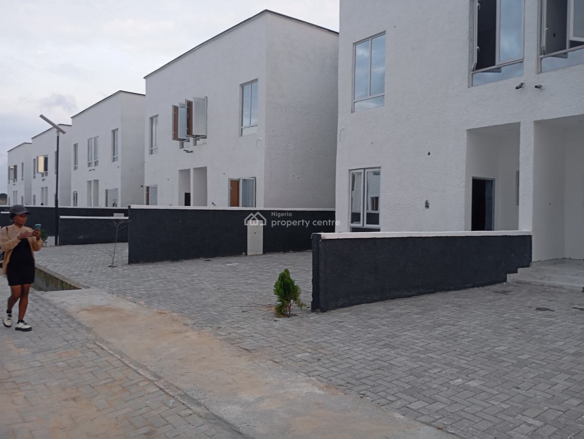 Elegant 3 Bedroom Duplex in a Good Location, Idera Scheme, Lekki Epe Express Way, Eleko, Ibeju Lekki, Lagos, Terraced Duplex for Sale