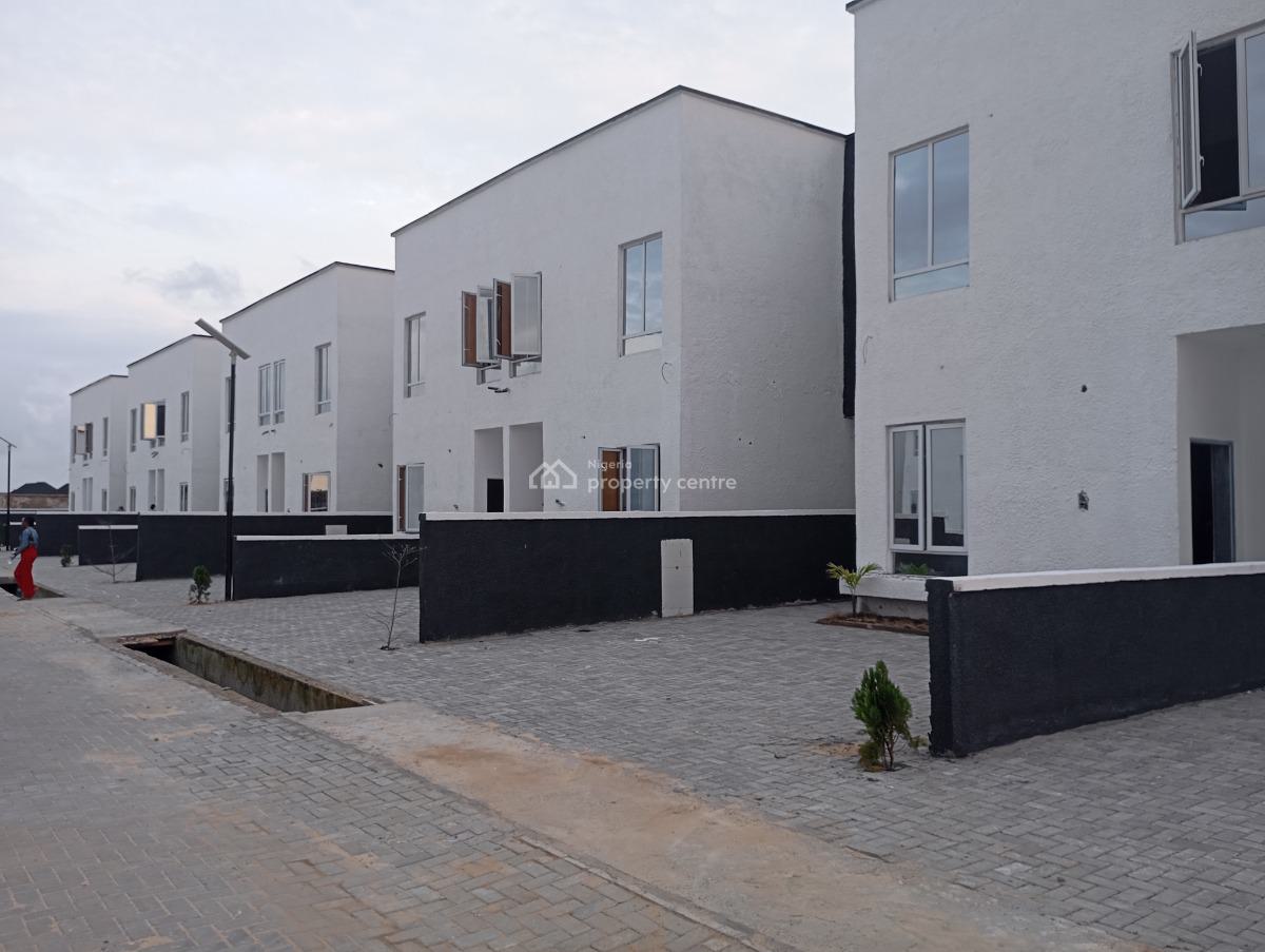 Elegant 3 Bedroom Duplex in a Good Location, Idera Scheme, Lekki Epe Express Way, Eleko, Ibeju Lekki, Lagos, Terraced Duplex for Sale